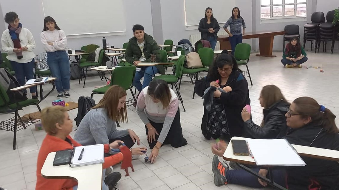 Taller Teórico Práctico ''Hacia el Empoderamiento de las Familias.'' Fundación TEA Santa Cruz